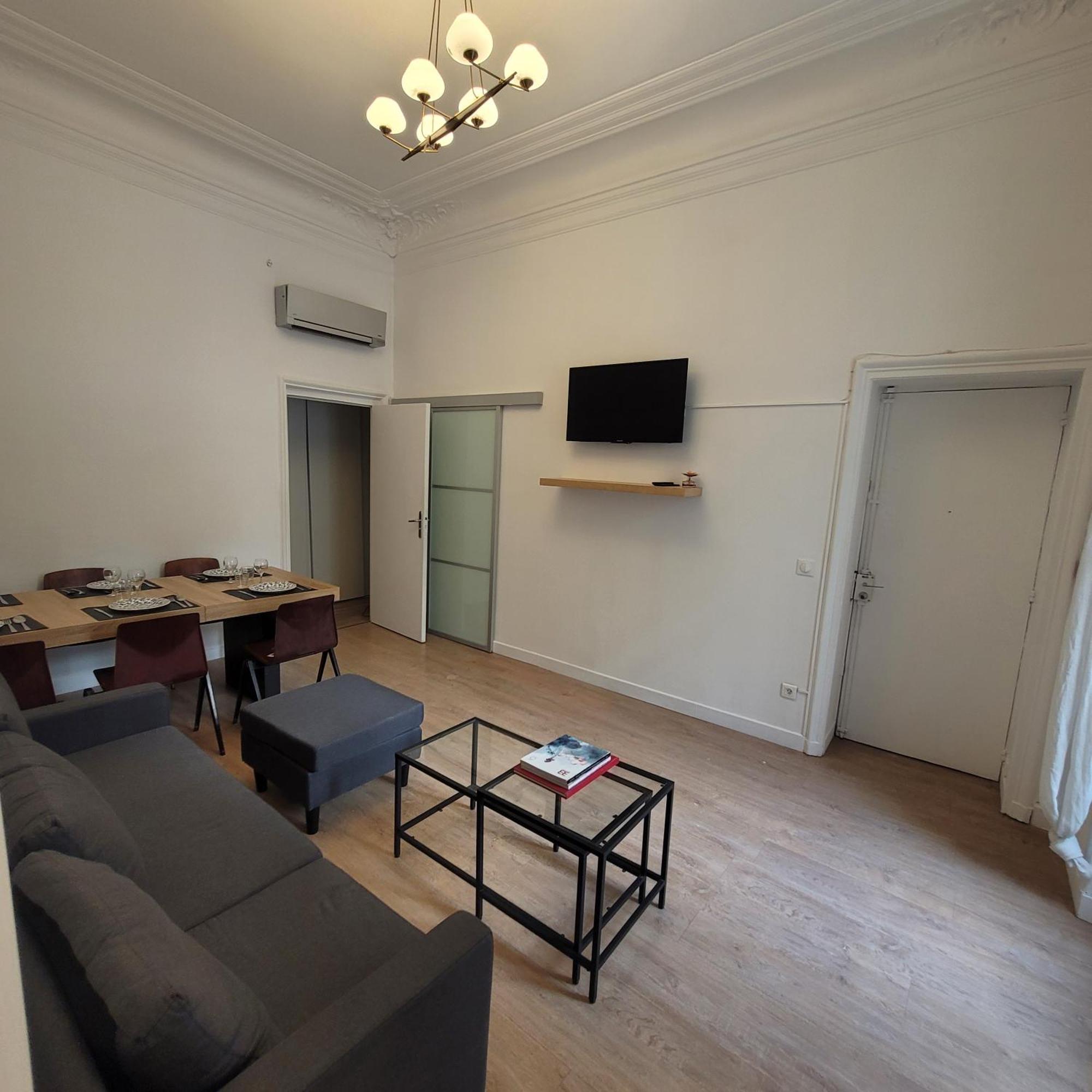 Bel Appartement Champs Elysees Avec 2 Chambres Paris Exteriör bild
