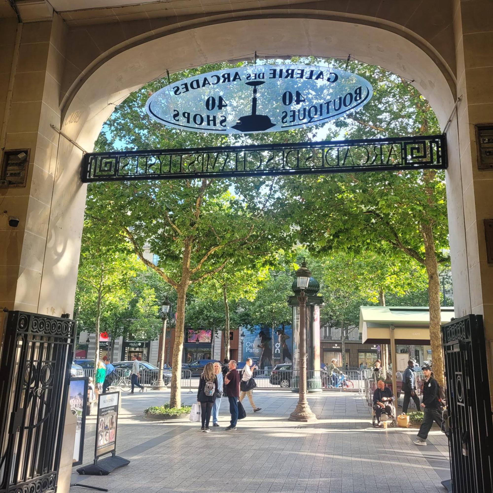 Bel Appartement Champs Elysees Avec 2 Chambres Paris Exteriör bild